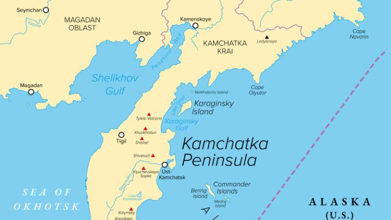 Ново силно земетресение в Камчатка, активизирали са се шест вулкана